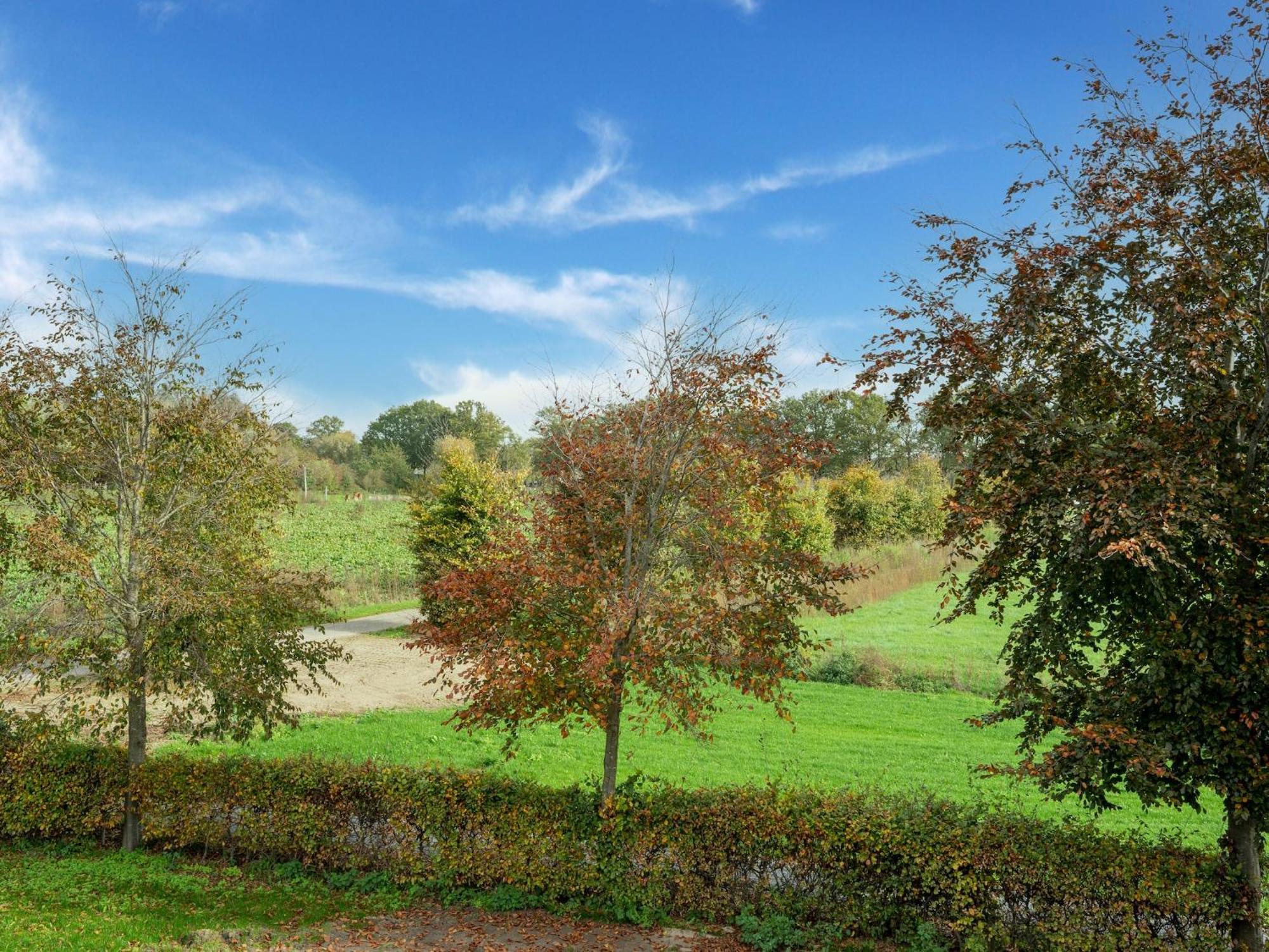 Spacious Farmhouse In Silvolde With Garden Екстериор снимка